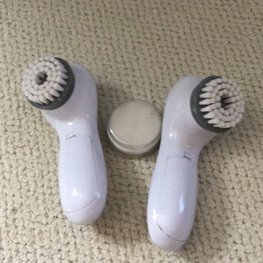 2 proactiv brushes